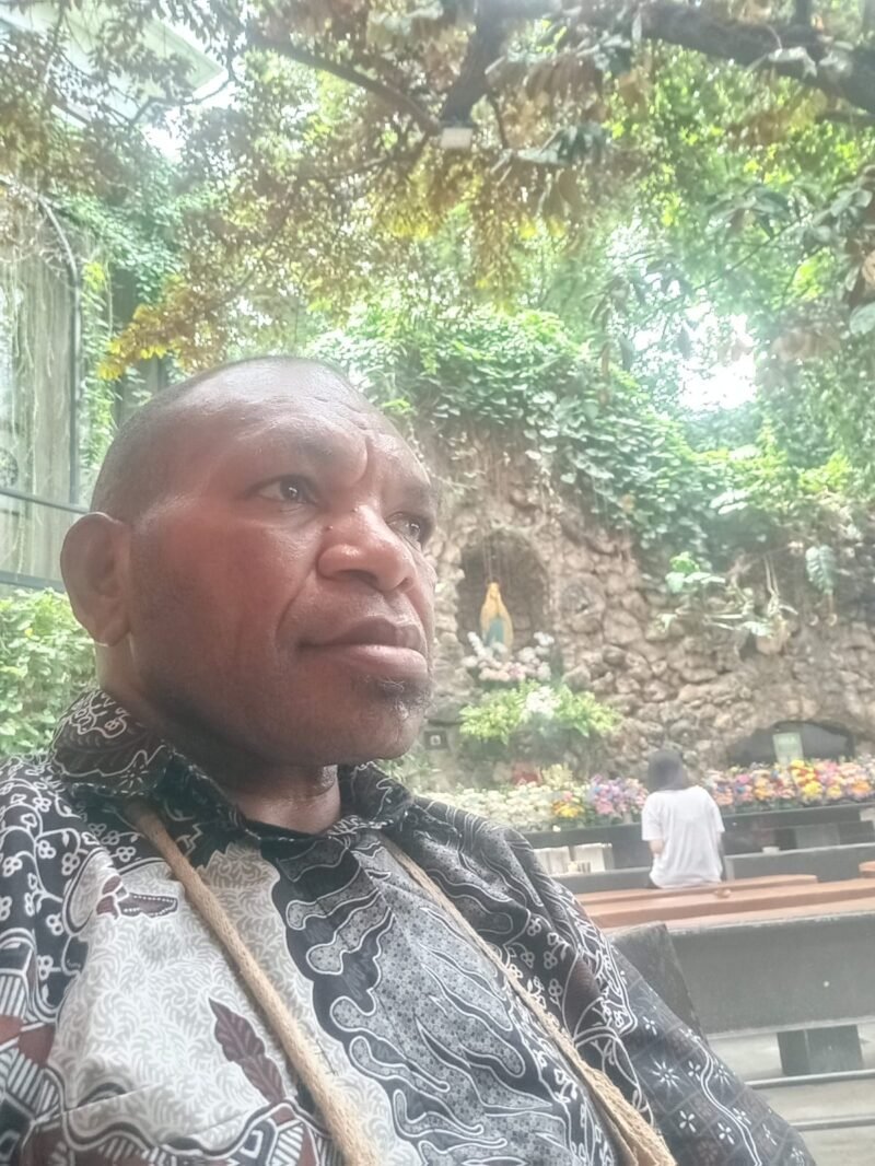Titus Pekei, Pencetus Noken sebagai warisan budaya dunia, saat ditemui wartawan kaltim.tagarutama.com.
