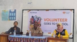 Kegiatan Volunteer Go To School yang Dilaksanakan Relawan Rumah Zakat Fakfak di SMA Negeri 1 Fakfak turut hadir Kepala Sekolah SMA Negeri 1 Fakfak Ferdinand Hindom, S.Pd.,M.H, Sekretaris BPBD kabupaten Fakfak Rima Idrus, SH., M.Hum dan Koordinator Relawan Rumah Zakat Fakfak Ishar Hafid.